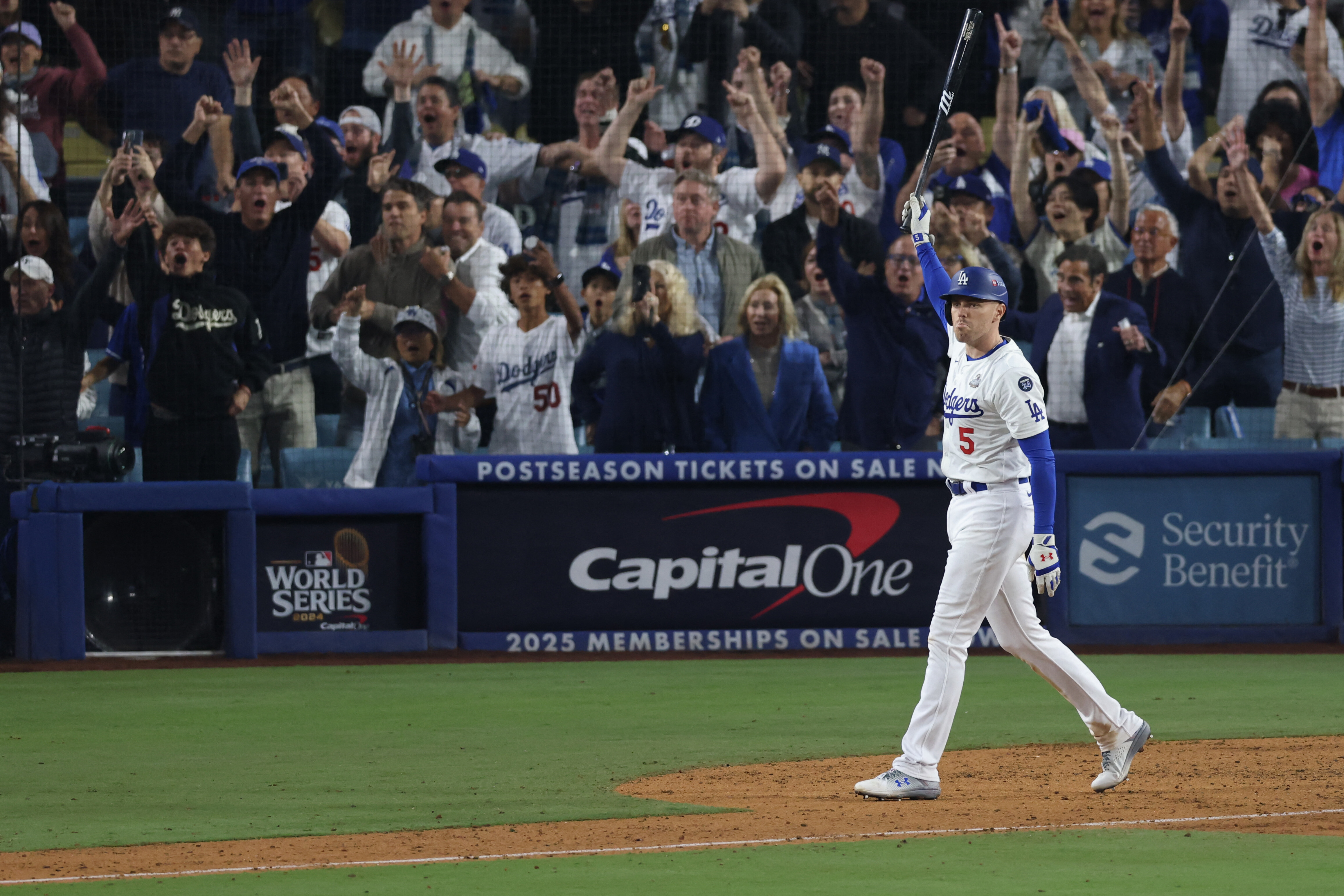 Freddie Freeman Grand Slam GM 1 World Series USA Today Sports