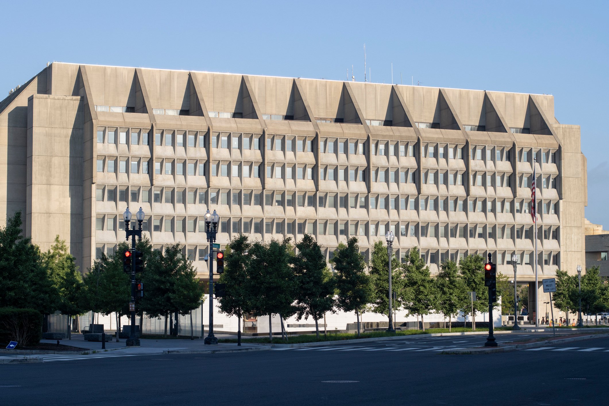 Top US health agency makes $25,000 buyout offer to most of its employees